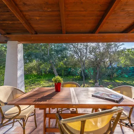 Villino Pavoncella * Porto Istana
